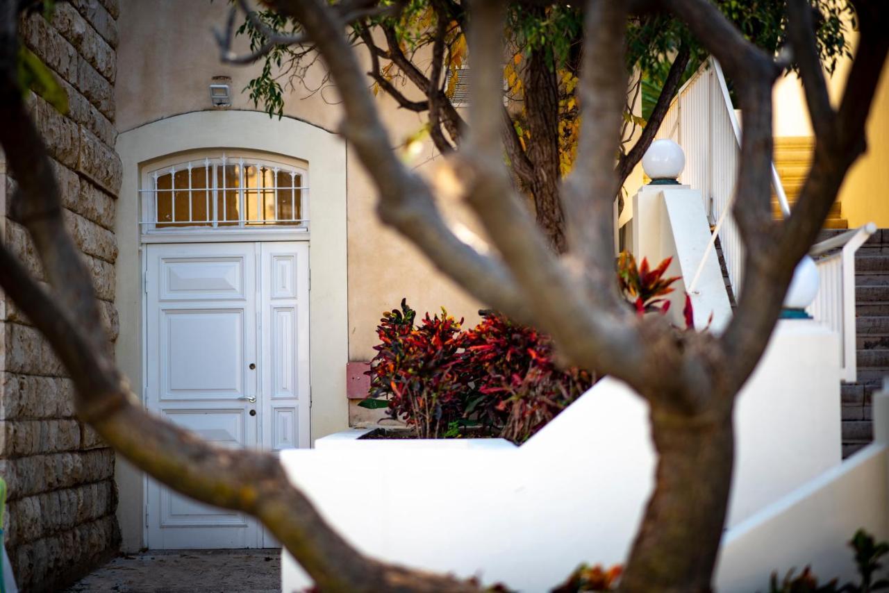 Villa Gan Haifa Exteriör bild
